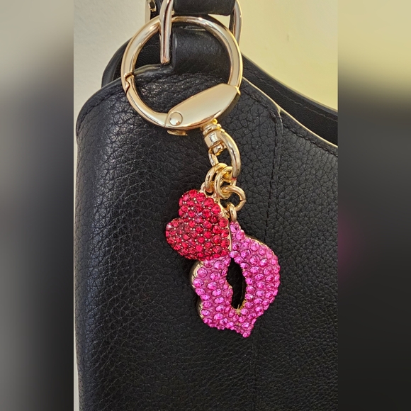 SPARKLING Pink Lips & Red Heart Bag Charm Or Keychain Brand New In Gift Box - Picture 3 of 9